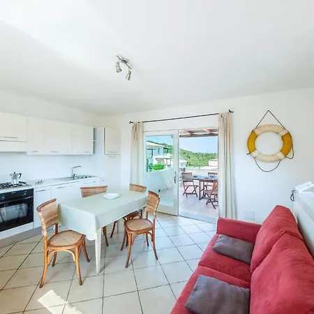Appartement Trilo 6 Vm Baja Sardinia