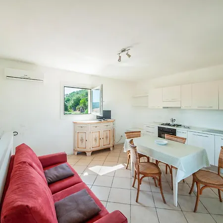 Trilo 6 Vm Apartmán *